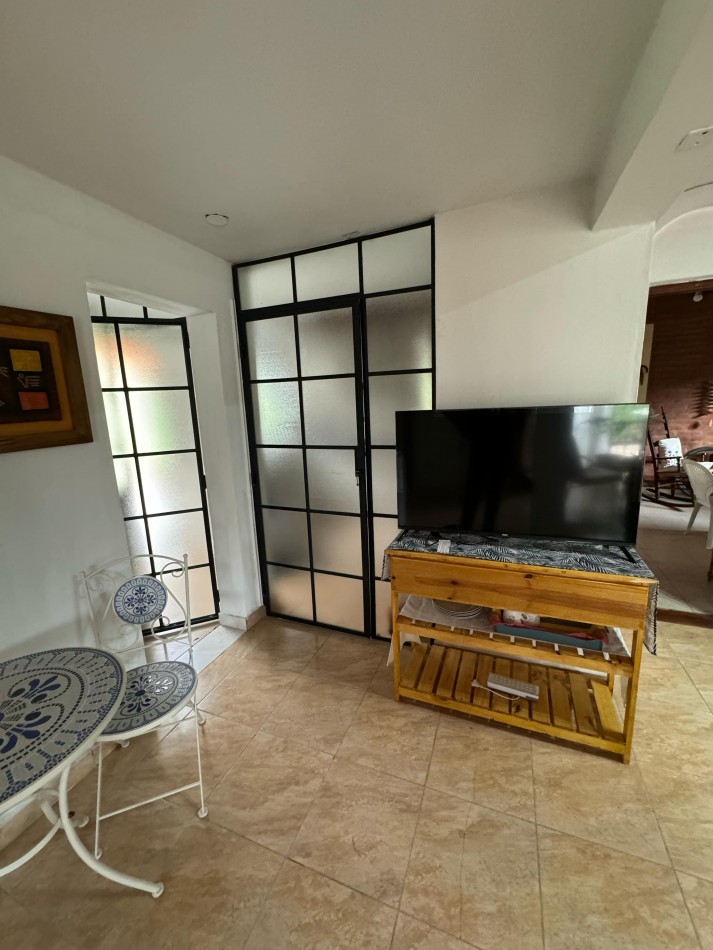 Vivienda -Villa Estrada- A una cuadra del rio Santa Rosa