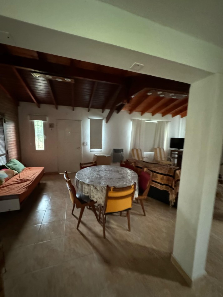 Vivienda -Villa Estrada- A una cuadra del rio Santa Rosa