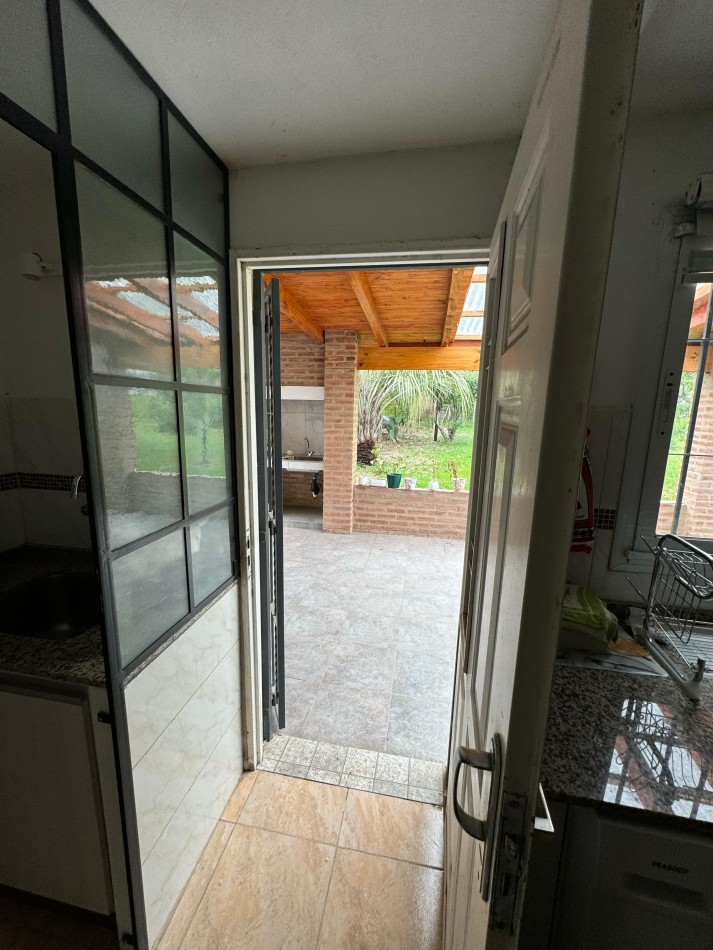 Vivienda -Villa Estrada- A una cuadra del rio Santa Rosa