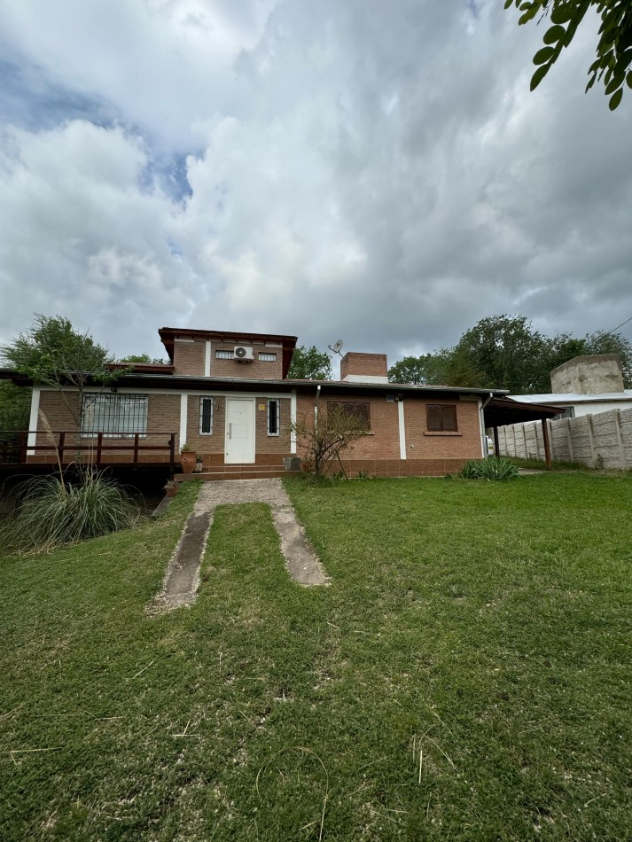 Vivienda -Villa Estrada- A una cuadra del rio Santa Rosa