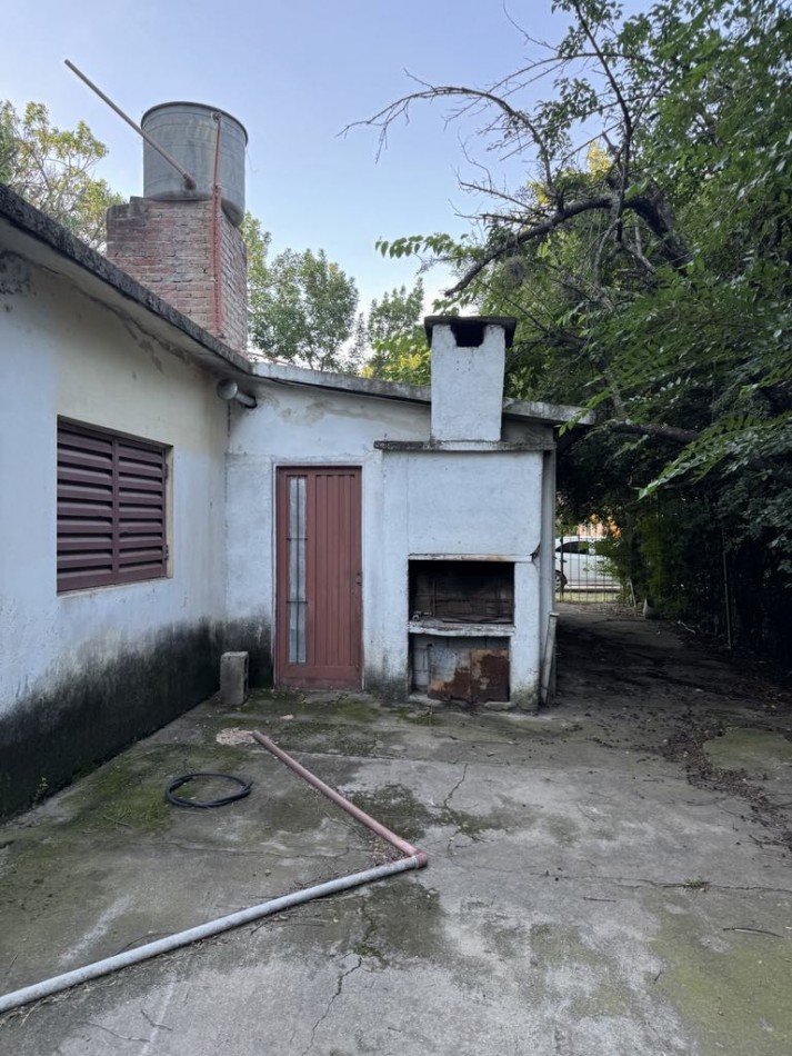 CASA A REFACCIONAR- BARRIO EL RETIRO- 3 CUADRAS DEL CENTRO- STA ROSA