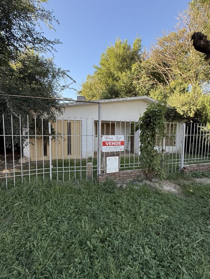 CASA A REFACCIONAR- BARRIO EL RETIRO- 3 CUADRAS DEL CENTRO- STA ROSA