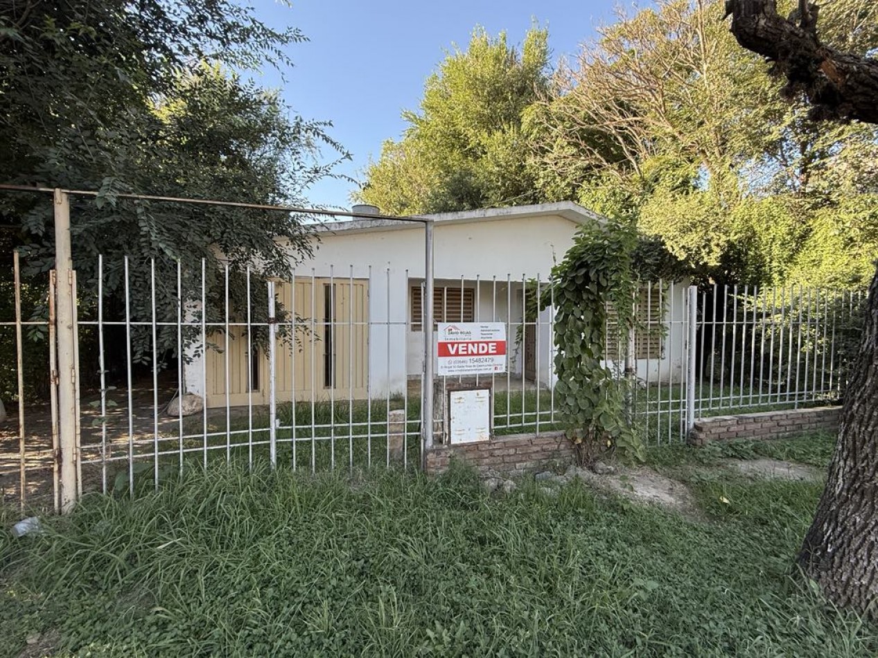 CASA A REFACCIONAR- BARRIO EL RETIRO- 3 CUADRAS DEL CENTRO- STA ROSA