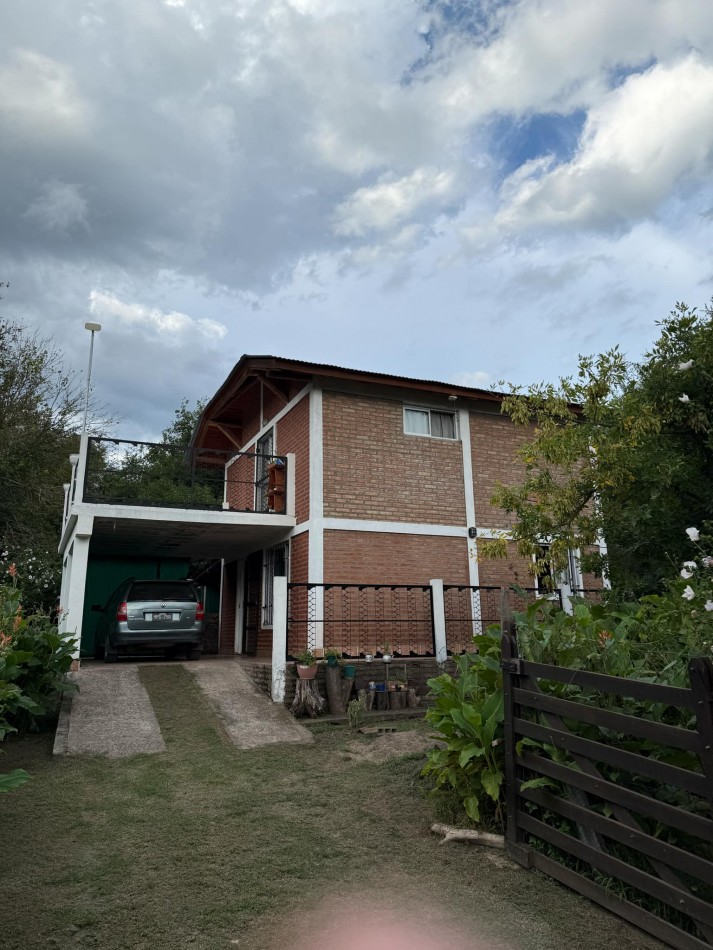 Casa + Cabaña - La Hungria