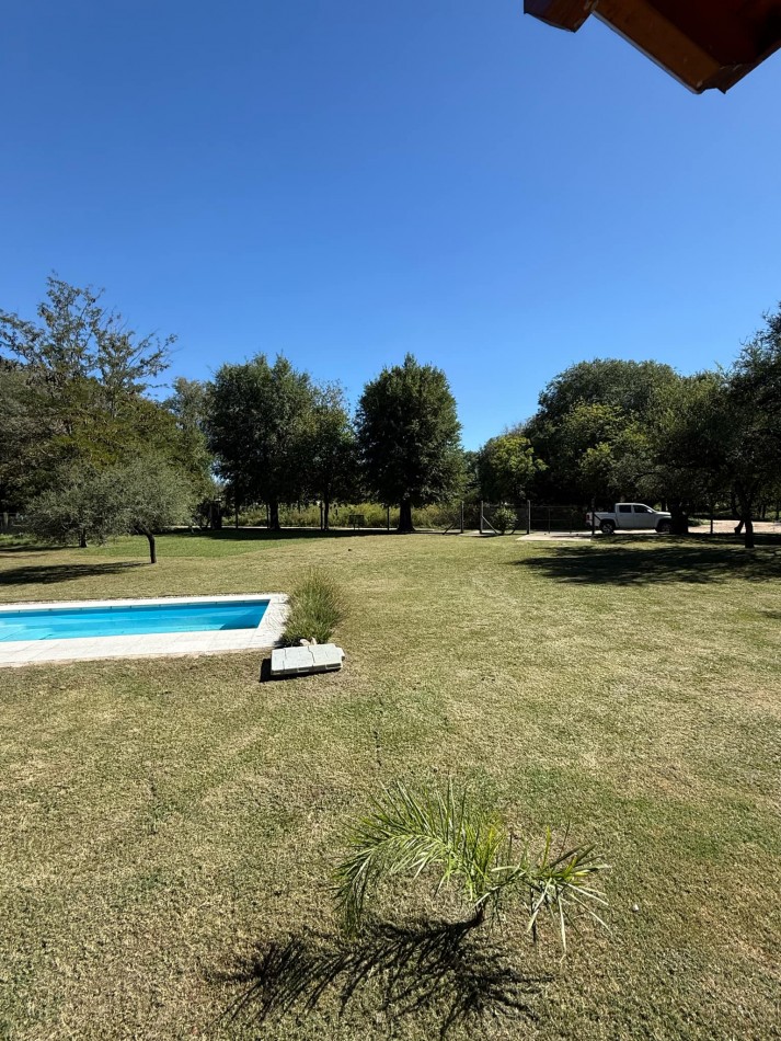 CASA DOS DORMITORIOS- FRENTE AL RIO- VILLA RIO SANTA ROSA