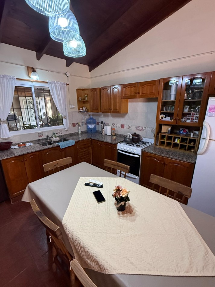 CASA DOS DORMITORIOS- FRENTE AL RIO- VILLA RIO SANTA ROSA