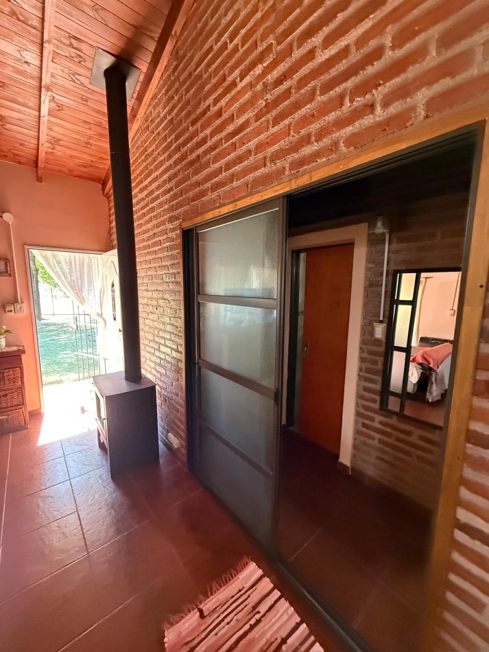 CASA DOS DORMITORIOS- FRENTE AL RIO- VILLA RIO SANTA ROSA