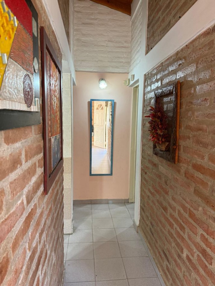 Complejo de 3 Cabañas- Gas natural y a una cuadra del Rio Santa Rosa