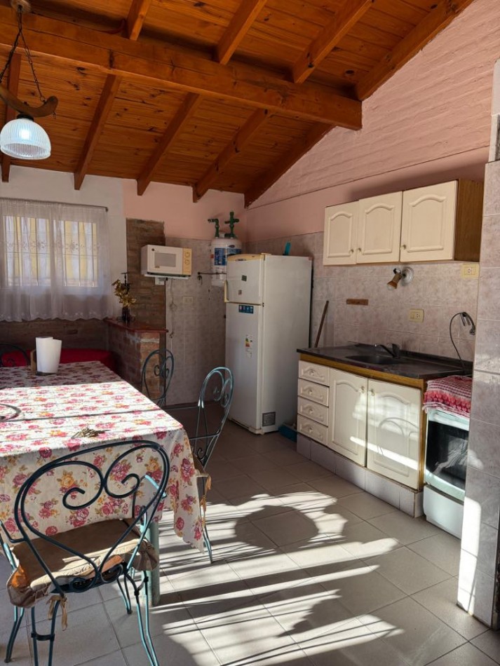 Complejo de 3 Cabañas- Gas natural y a una cuadra del Rio Santa Rosa