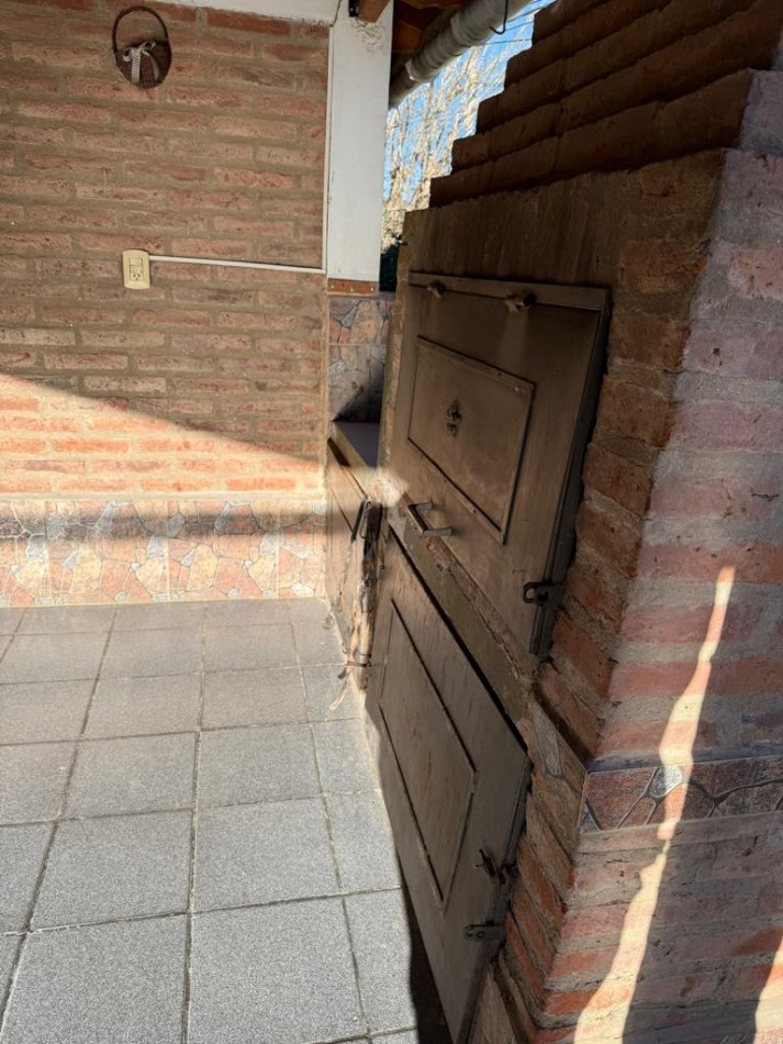 Complejo de 3 Cabañas- Gas natural y a una cuadra del Rio Santa Rosa