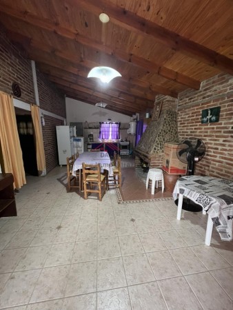 CASA + CABAÑA A UNA CUADRA DEL RIO