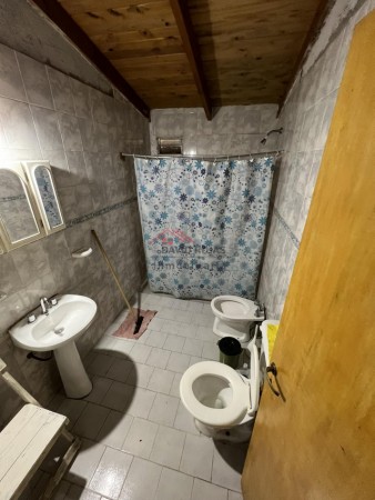 CASA + CABAÑA A UNA CUADRA DEL RIO
