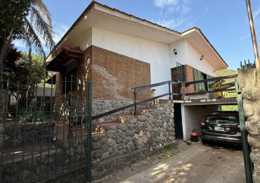 CHALET EN BARRIO LA CARRODILLA A 100M DEL RIO 